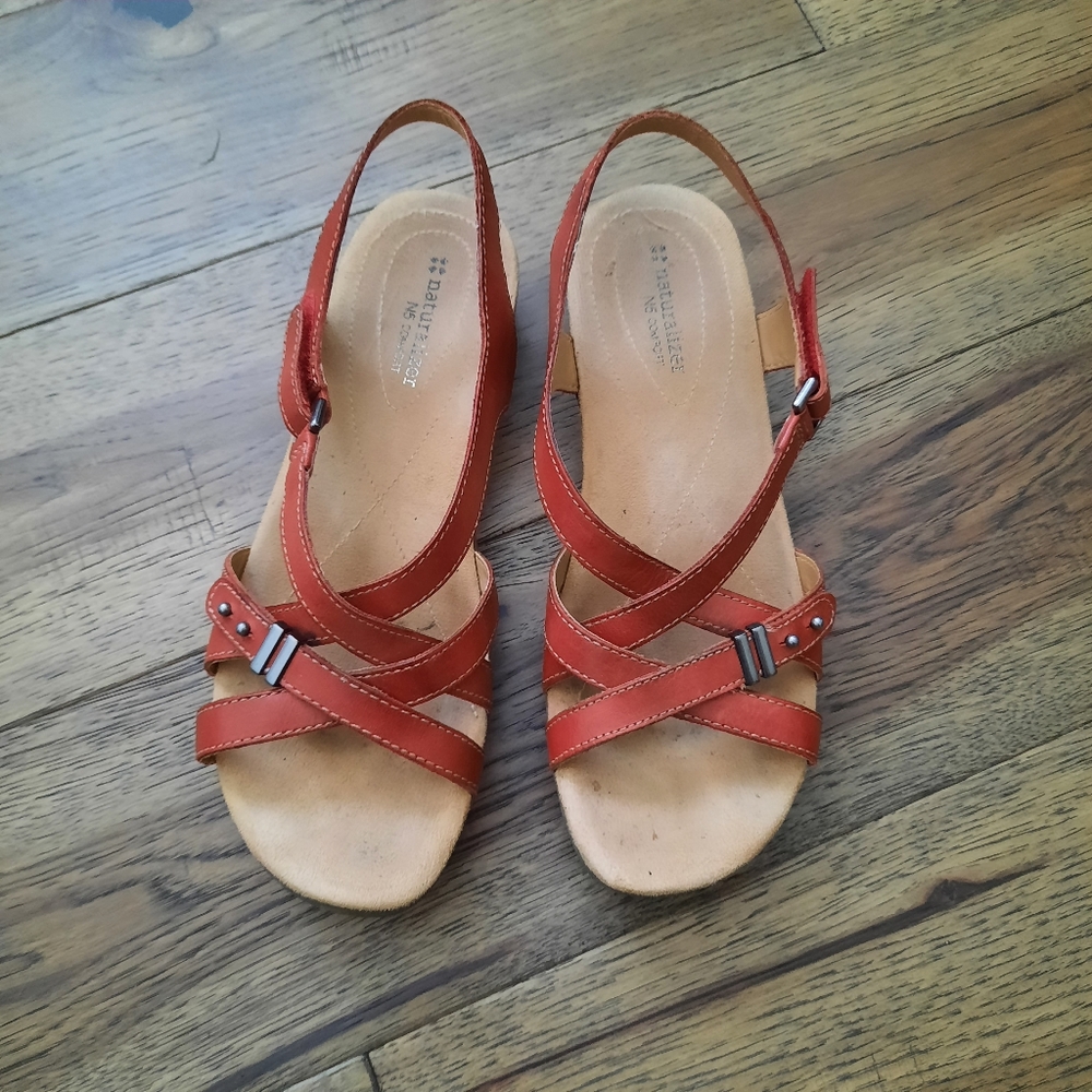 Naturalizer N5 Comfort Strappy Leather Sandals